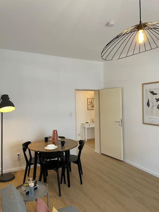 Stilvolle 3 Zimmer Wohnung In Brémai repülőtér Kültér fotó